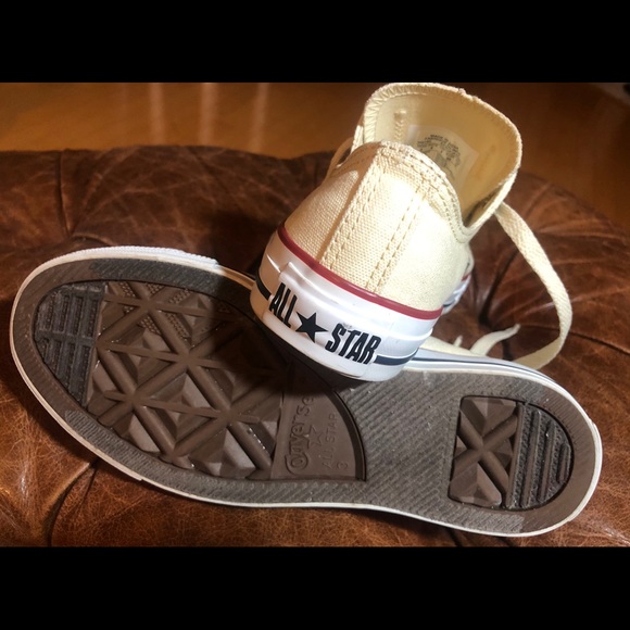 🍦VANILLA CONVERSE🍦 - Picture 3 of 3